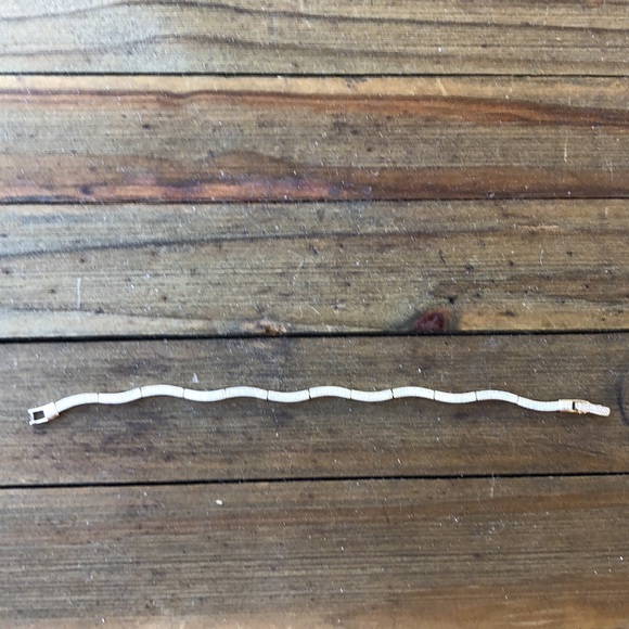 NWOT 925 Sterling Silver Gold Vermeil Overlay Crystal Wavy Tennis Bracelet! - Picture 4 of 13